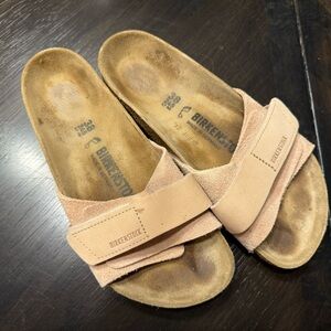 Birkenstock Light Pink Oita Sandals size 38 REGULAR/WIDE width!